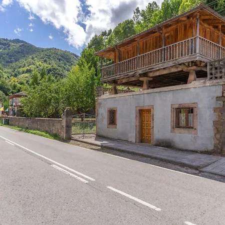 La Veiga Turisticos La Riera (Narcea, Asturias)